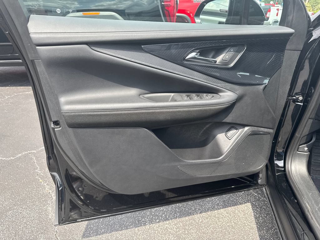 Used 2024 Chevrolet Blazer EV LT AWD/4WD image 11