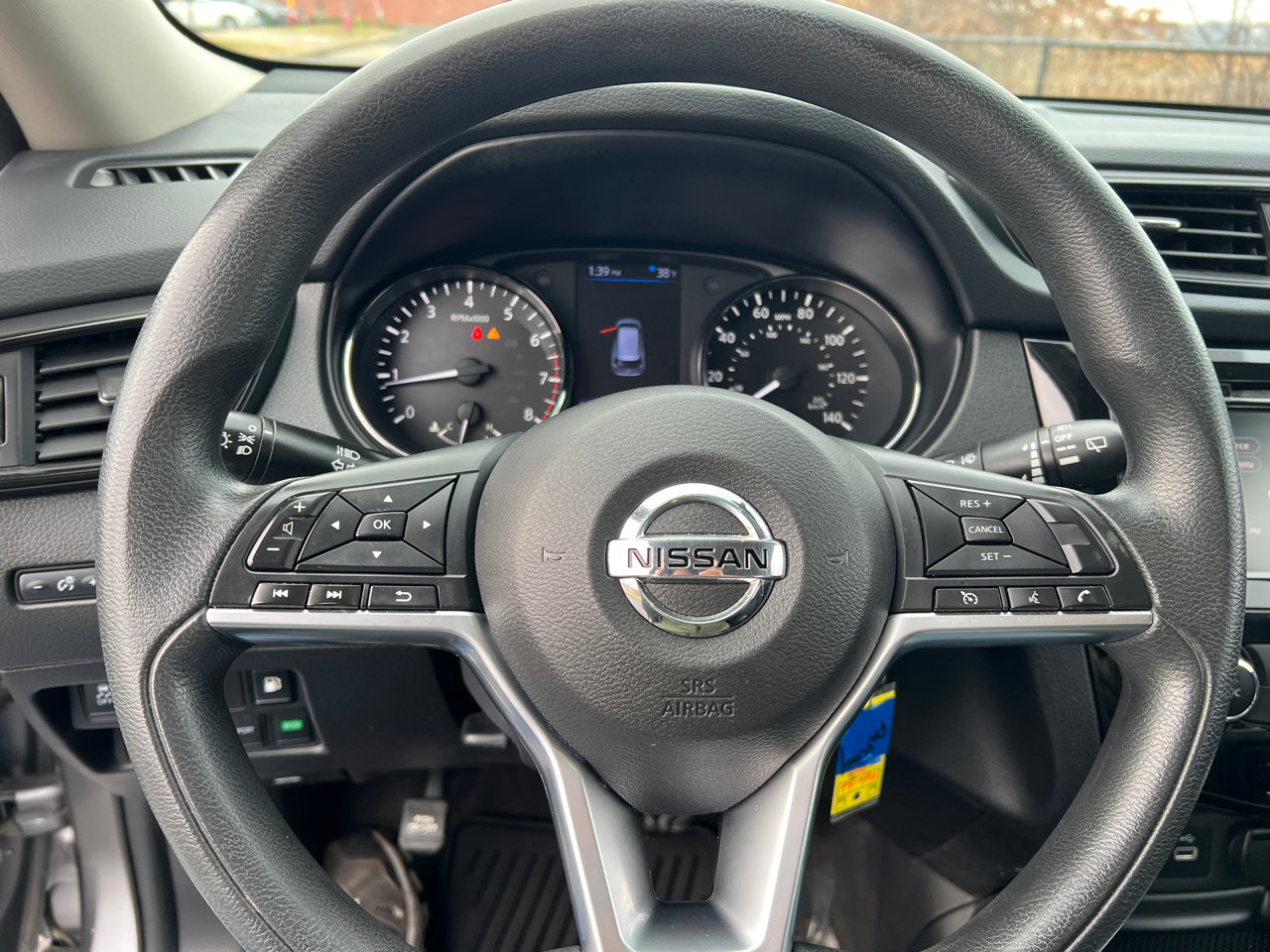 Used 2018 Nissan Rogue S image 23