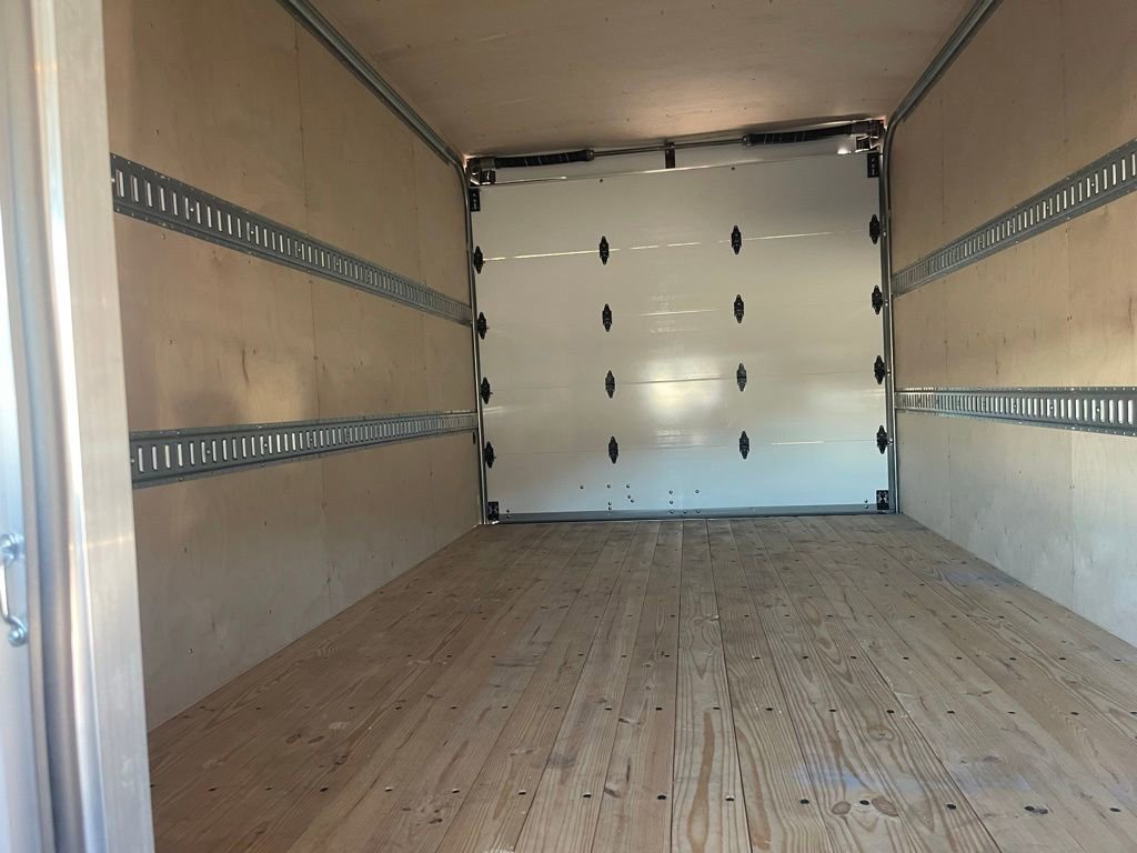 New 2027 Ford E-450 and Econoline 450 Super Duty w/ Power Equipment Group image 12