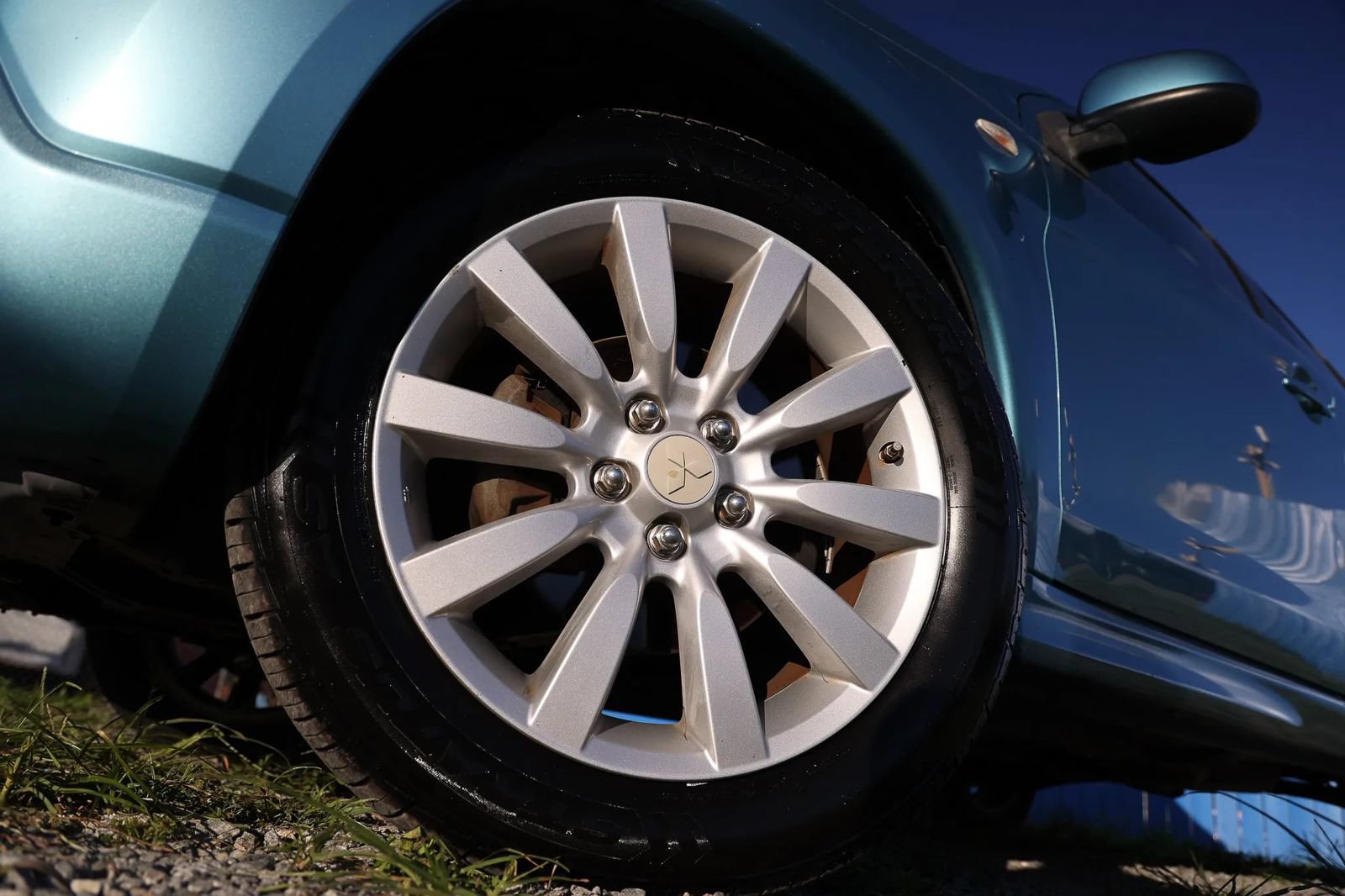 Used 2011 Mitsubishi Outlander Sport SE FWD image 25