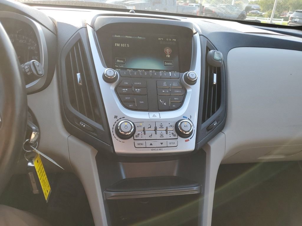 Used 2017 Chevrolet Equinox Premier w/ Enhanced Convenience Package AWD/4WD image 9