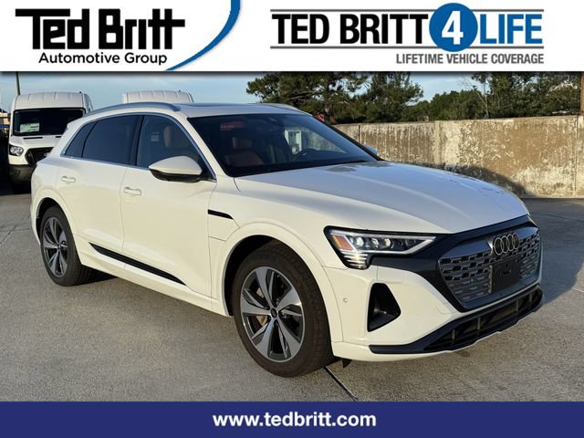 Used 2024 Audi Q8 e-tron Premium Plus AWD/4WD image 1
