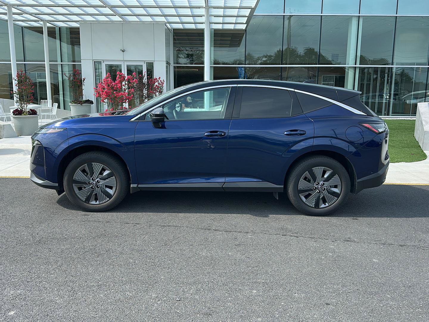 Used 2025 Nissan Murano SL w/ Cargo Package AWD/4WD image 8
