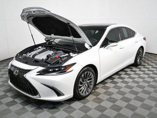 Used 2024 Lexus ES 350 Ultra Luxury w/ Accessory Package (Z2) FWD image 33