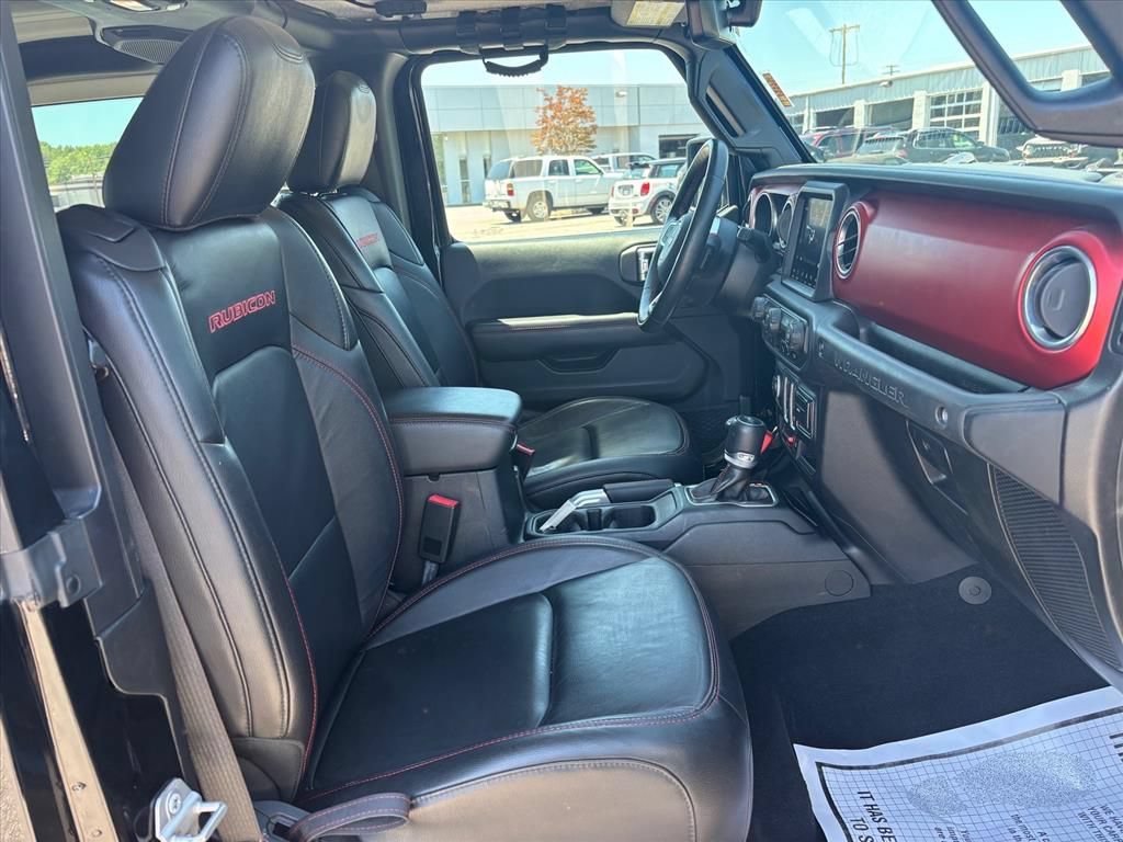 Used 2018 Jeep Wrangler Rubicon AWD/4WD image 14