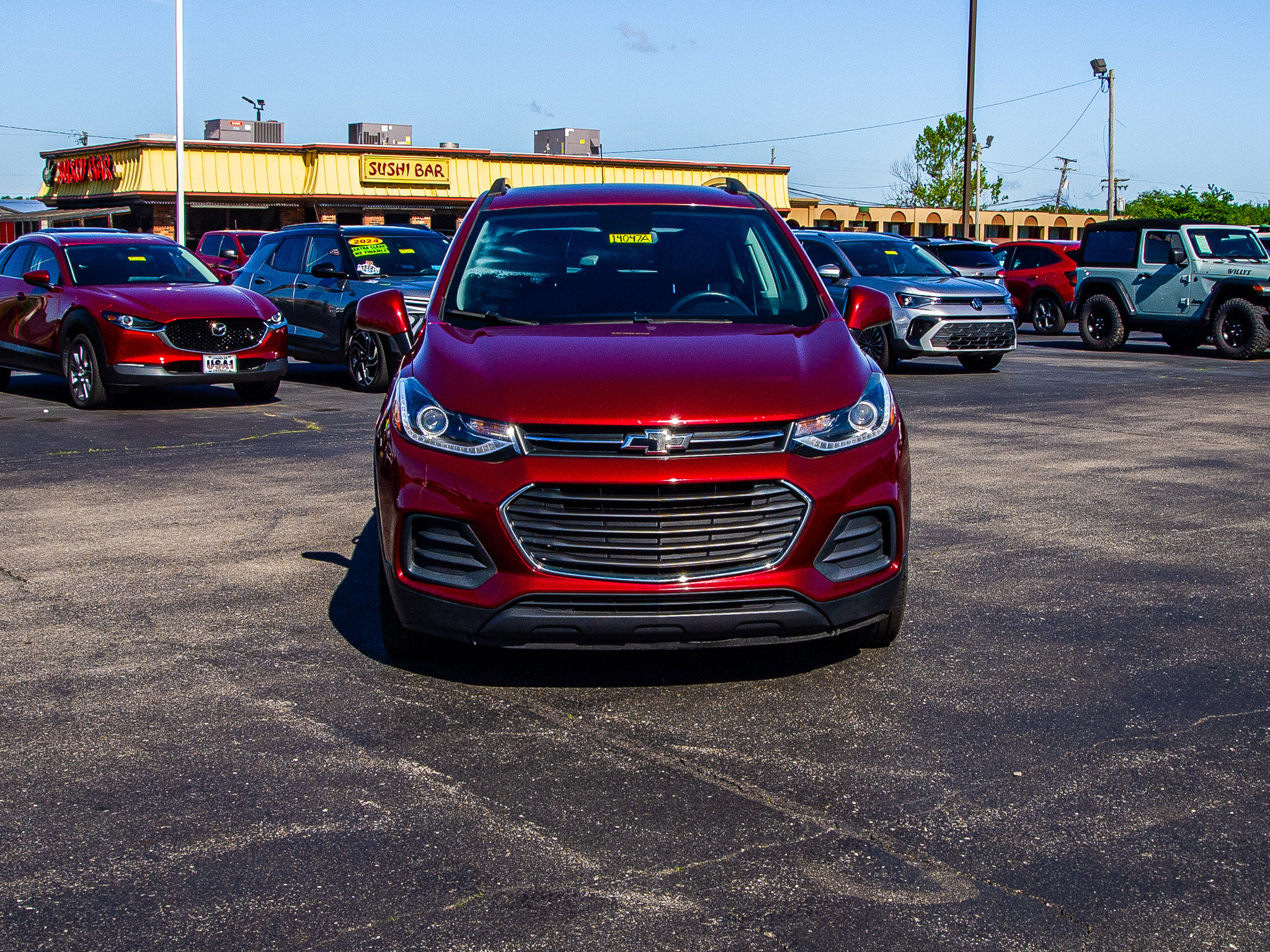Used 2021 Chevrolet Trax LT w/ Sport Edition FWD image 2