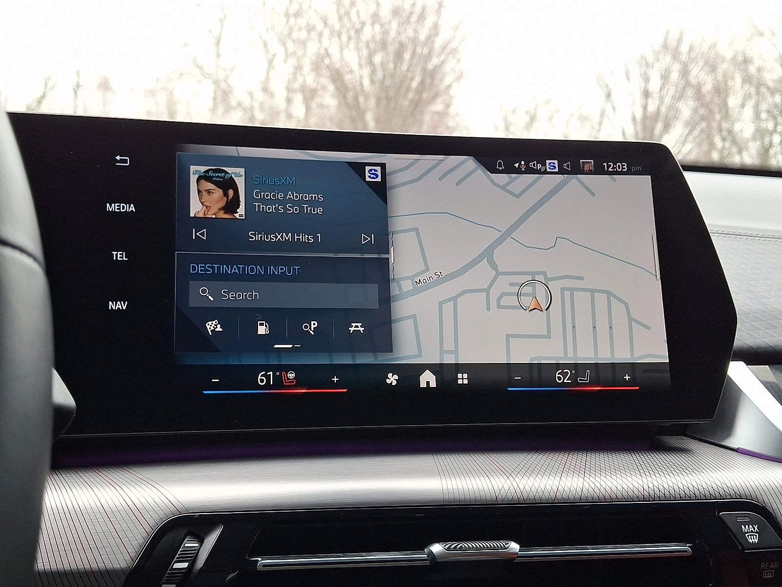 Used 2024 BMW X2 M35i w/ M Sport Professional Package image 16