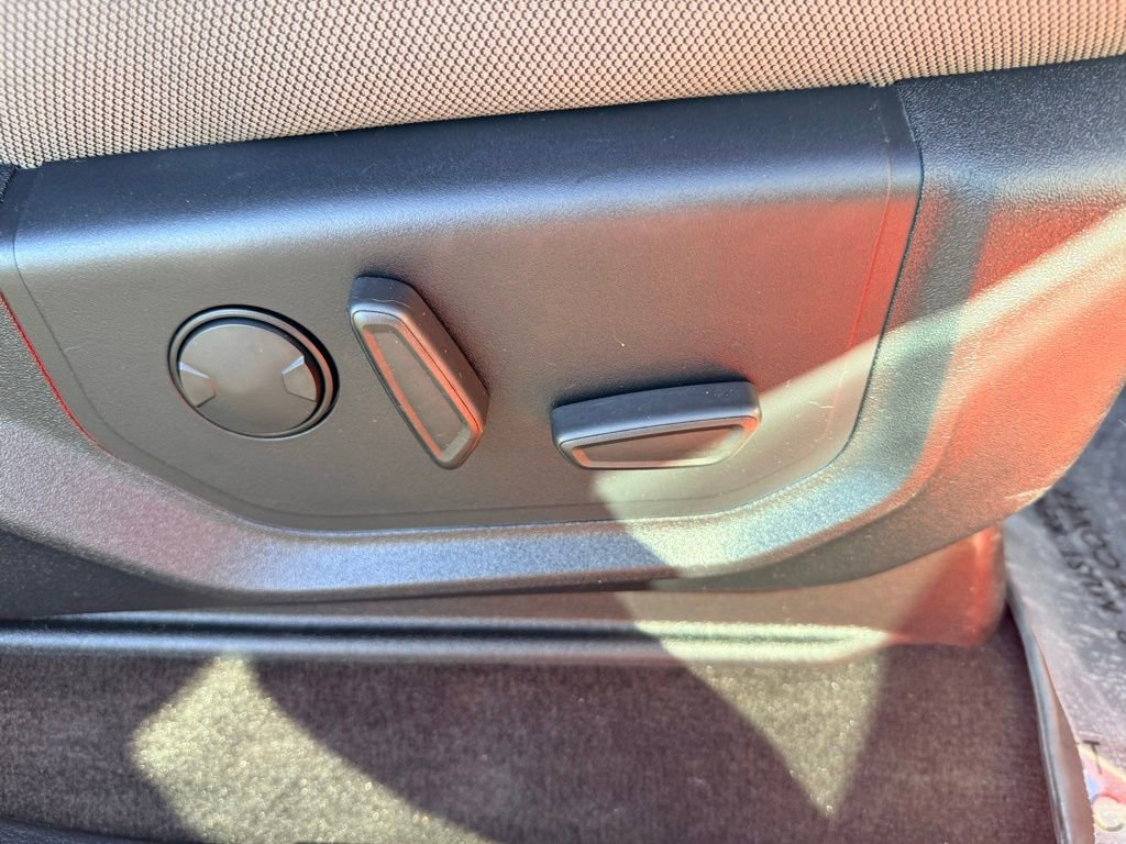 Used 2019 Ford F150 XLT w/ Equipment Group 302A Luxury image 32