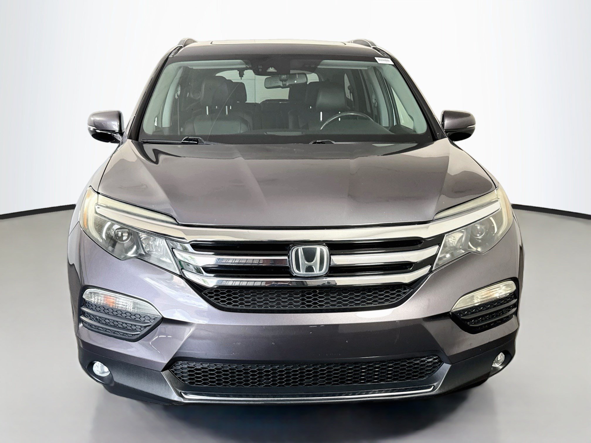 Used 2018 Honda Pilot Elite image 2
