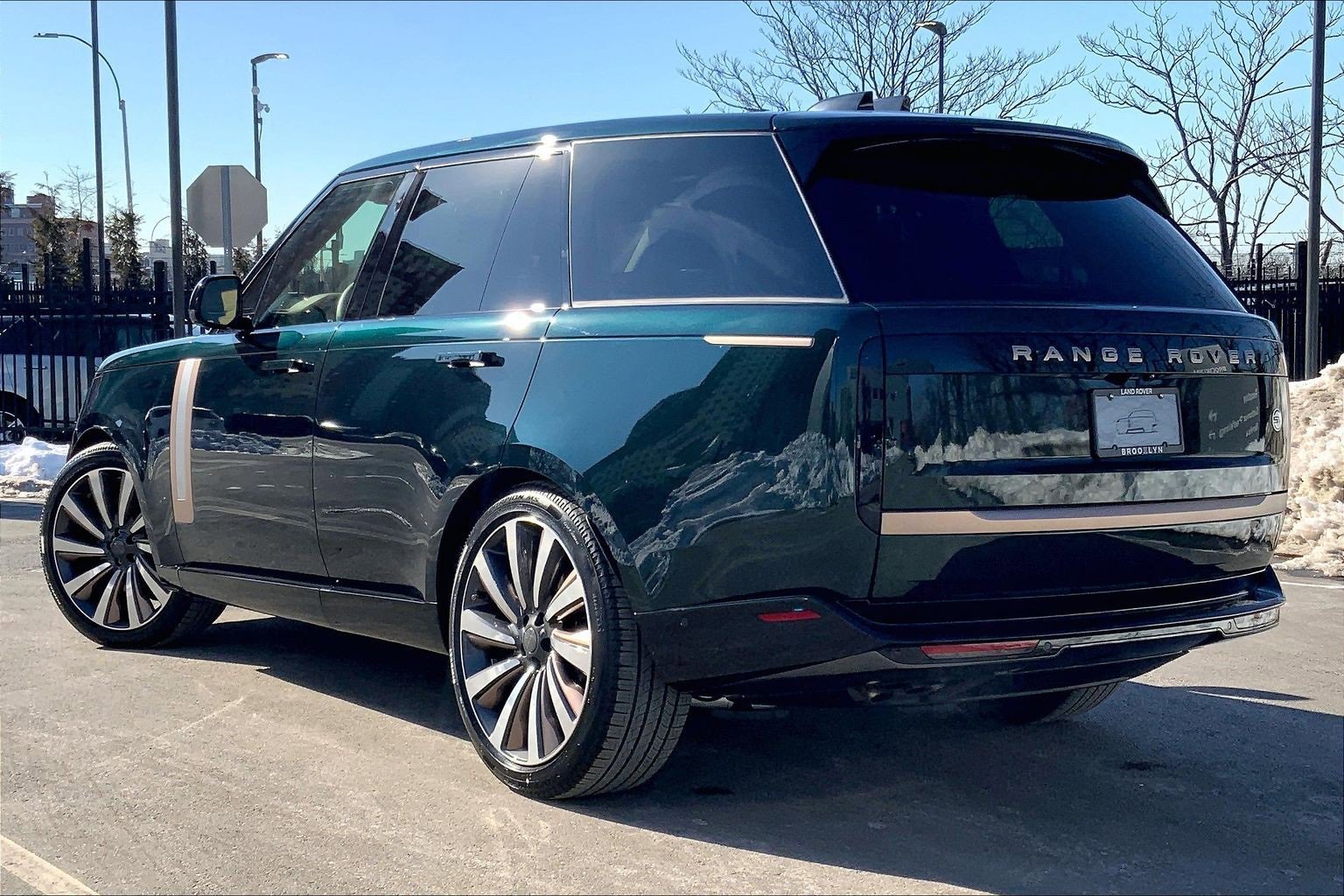 New 2026 Land Rover Range Rover SV image 12