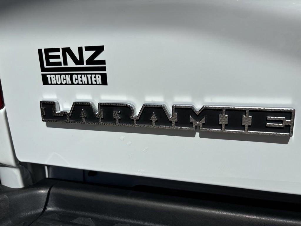 Used 2024 RAM 2500 Laramie AWD/4WD image 10