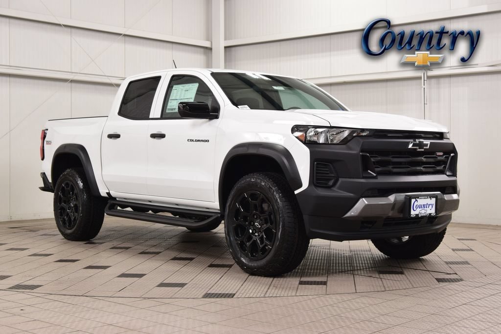 New 2026 Chevrolet Colorado Trail Boss AWD/4WD image 1