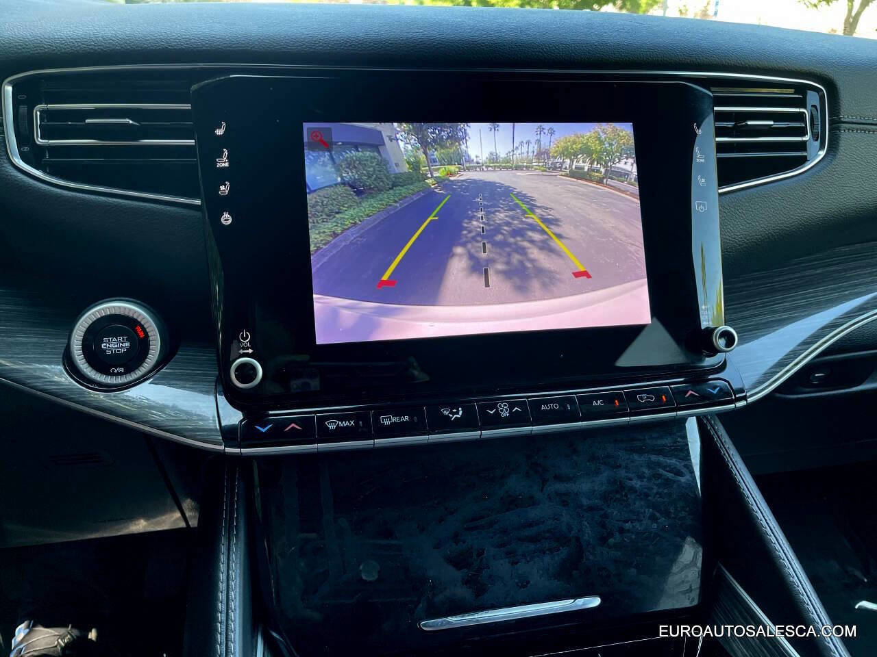 Used 2022 Jeep Wagoneer Series II image 24