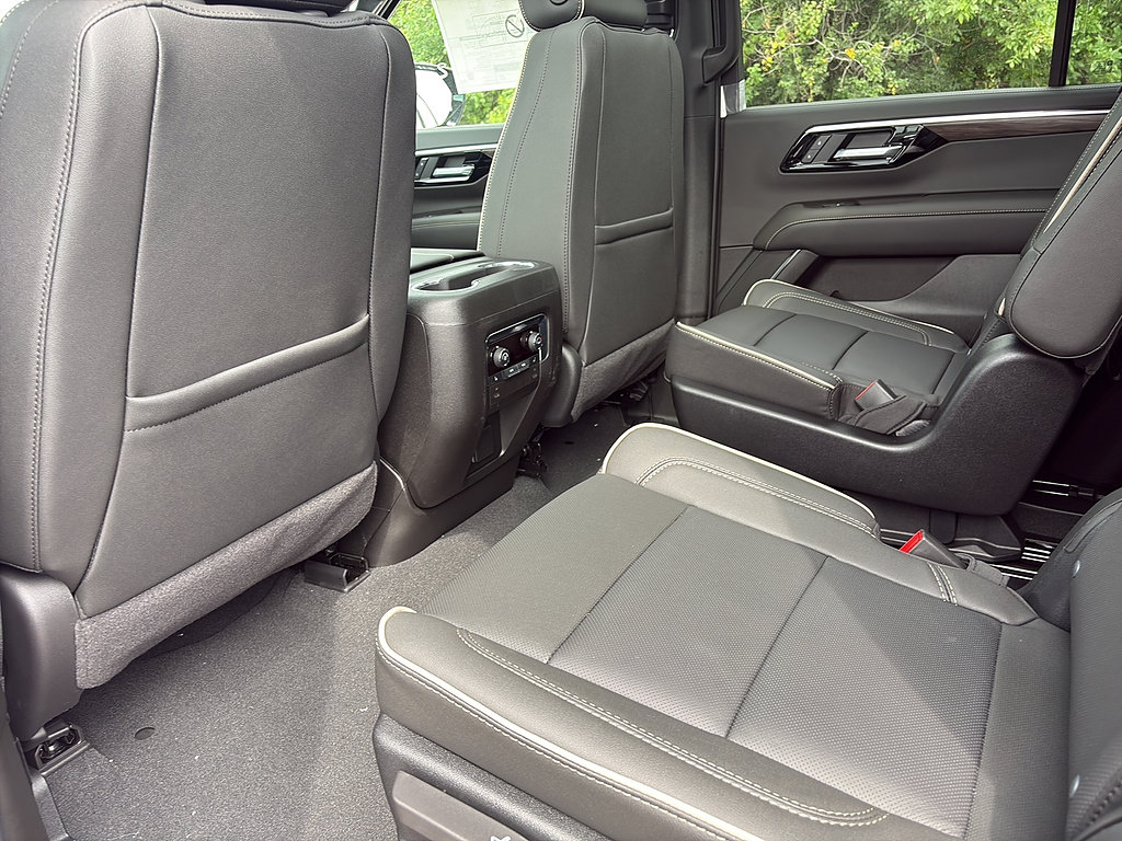 New 2026 Chevrolet Tahoe Premier w/ Sun And Tow Package AWD/4WD image 12