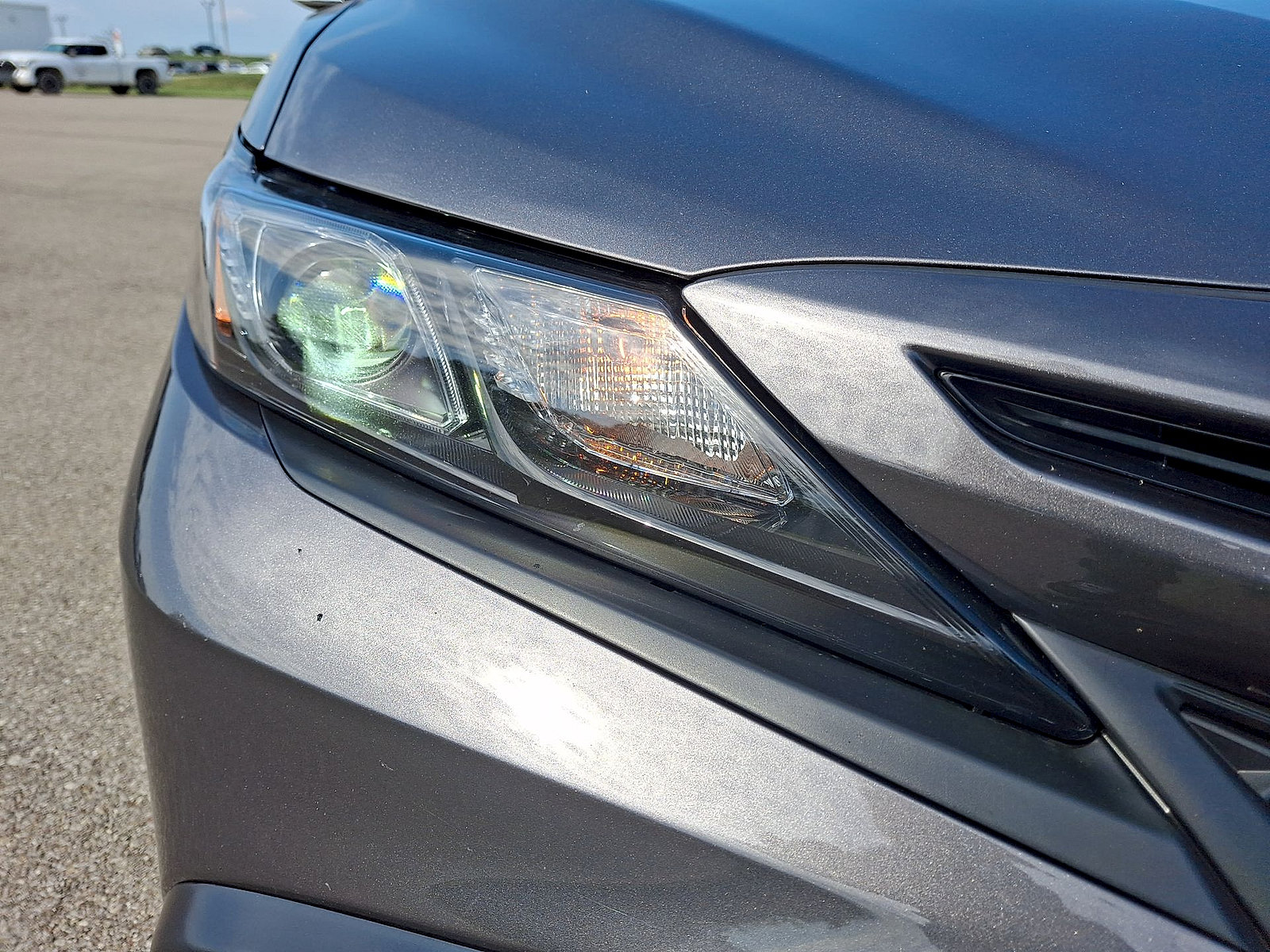 Used 2024 Toyota Camry SE FWD image 28