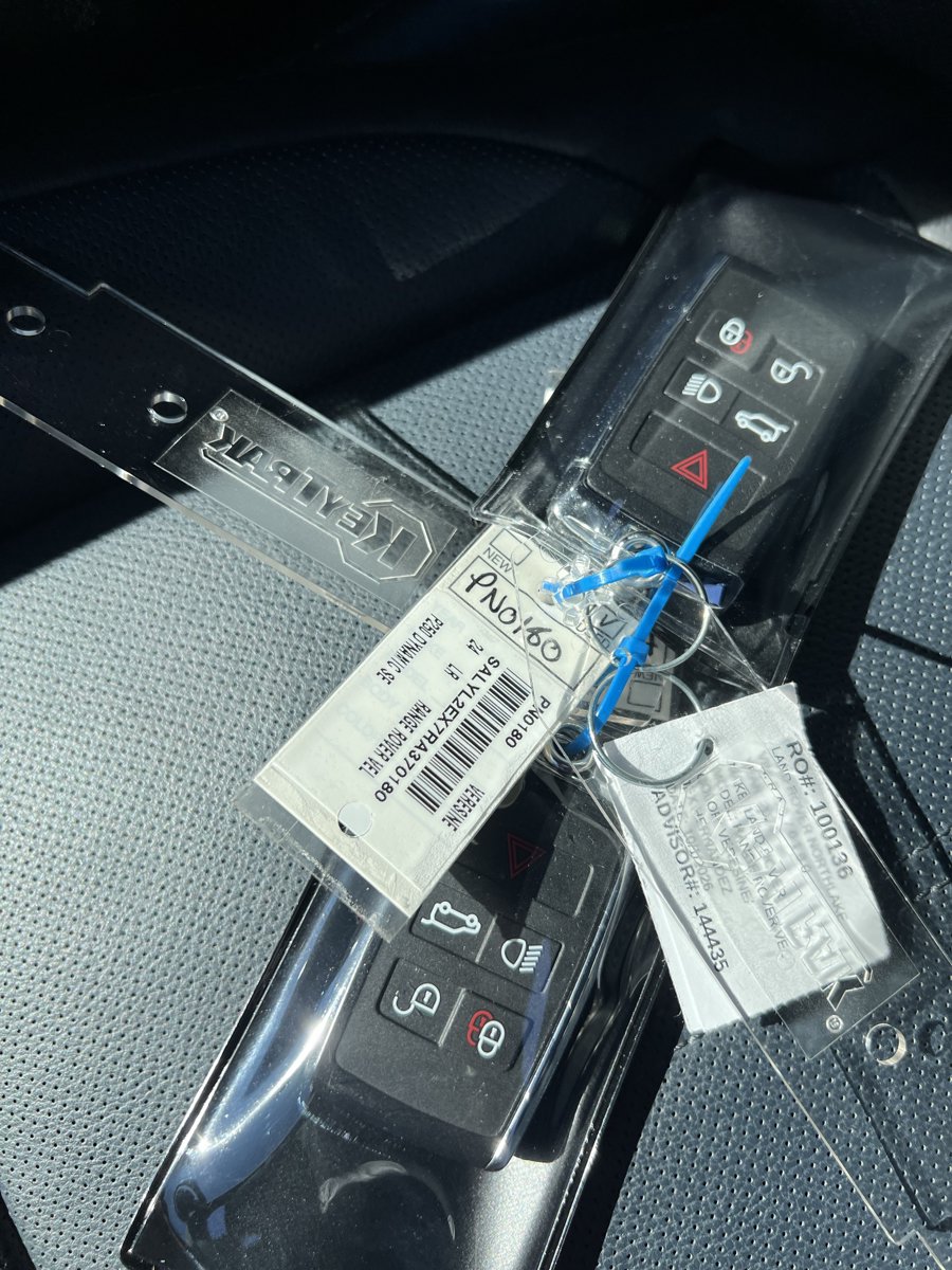 Used 2024 Land Rover Range Rover Velar Dynamic SE AWD/4WD image 37