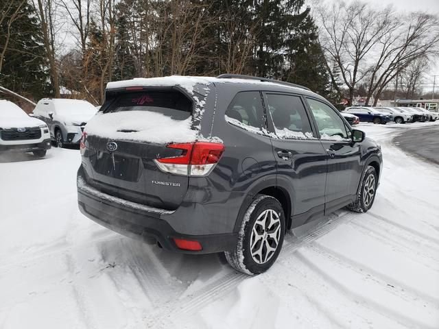 Used 2021 Subaru Forester Premium w/ Popular Package #1 image 3