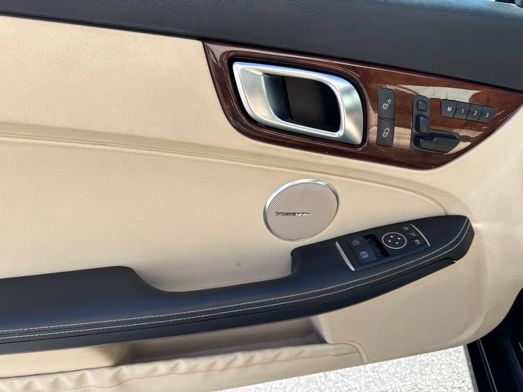 Used 2012 Mercedes-Benz SLK 350 image 18