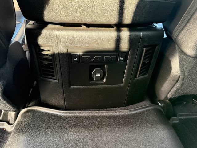 Used 2016 RAM 2500 Laramie AWD/4WD image 25