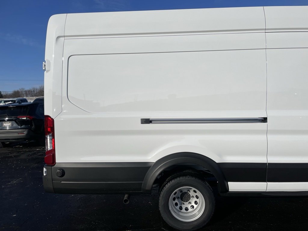 New 2026 Ford Transit 350 148 High Roof DRW AWD w/ Load Area Protection Package image 38