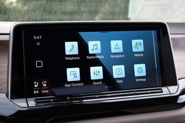 New 2026 Volkswagen Atlas SE image 13