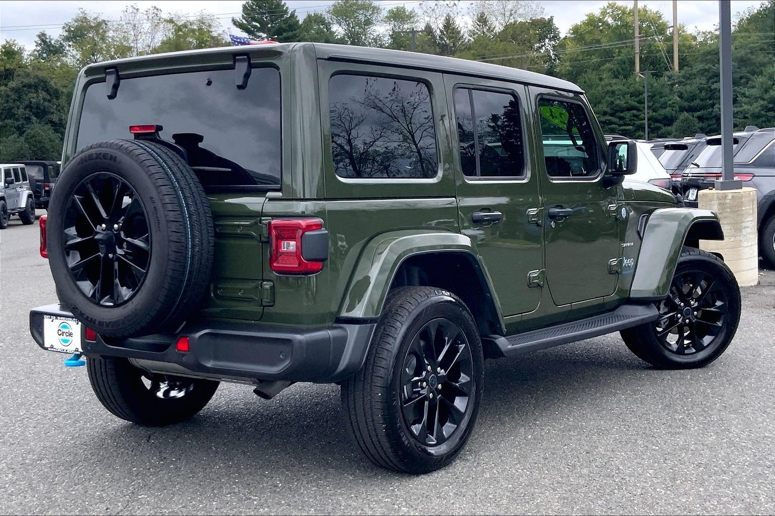 Certified 2024 Jeep Wrangler Unlimited Sahara w/ Technology Group AWD/4WD image 12