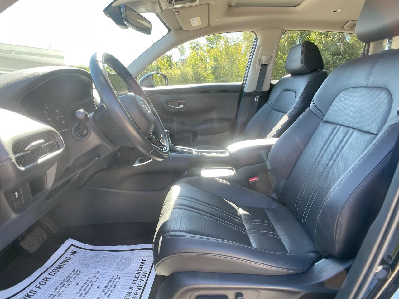 Used 2024 Honda HR-V EX-L image 12