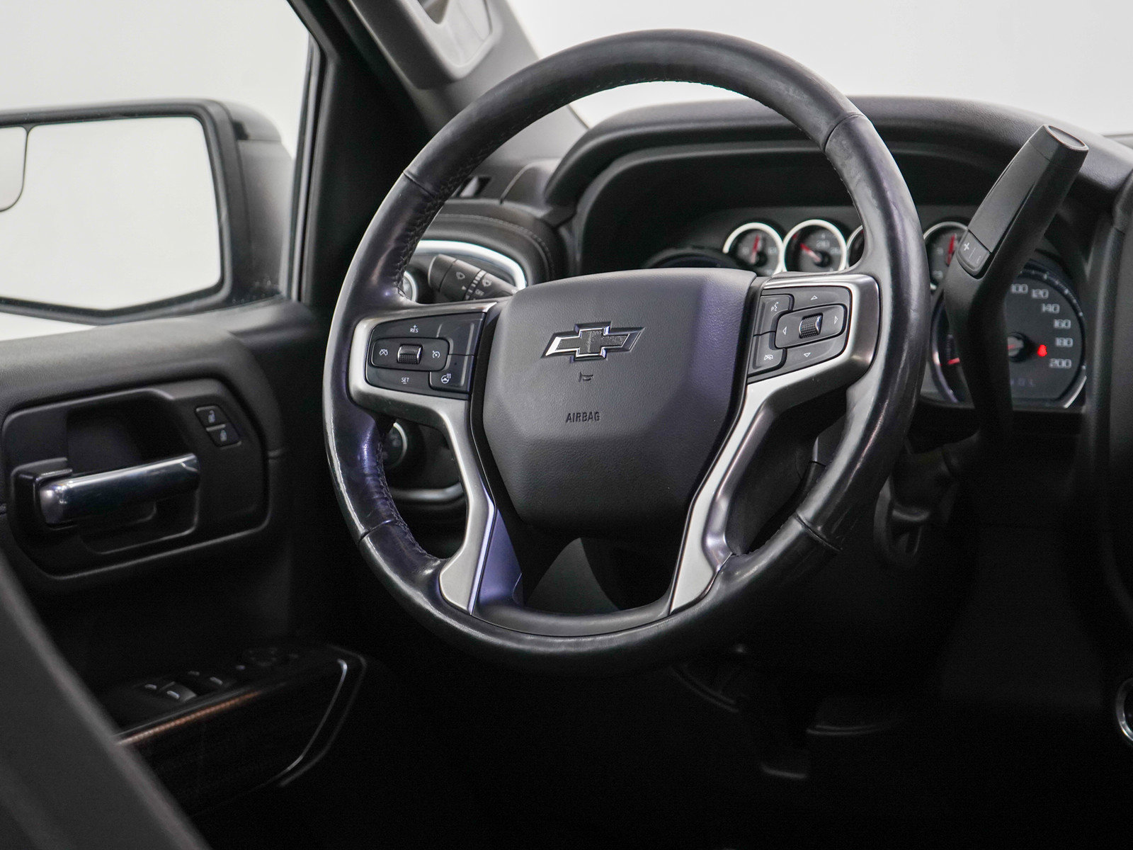 Used 2019 Chevrolet Silverado 1500 LT Trail Boss image 12