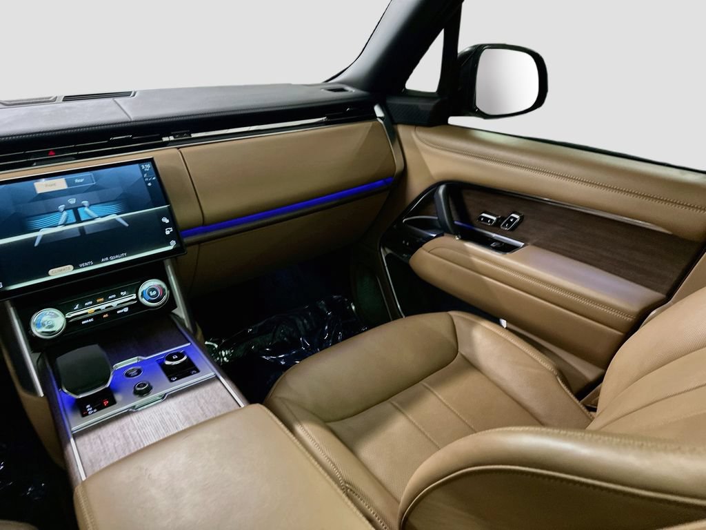 Used 2023 Land Rover Range Rover Long Wheelbase Autobiography AWD/4WD image 24