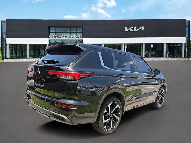 Used 2022 Mitsubishi Outlander ES AWD/4WD image 3