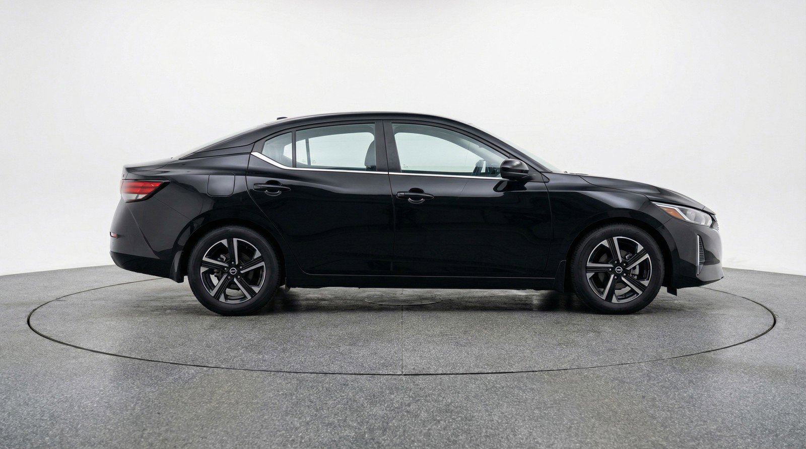 Used 2025 Nissan Sentra SV image 11