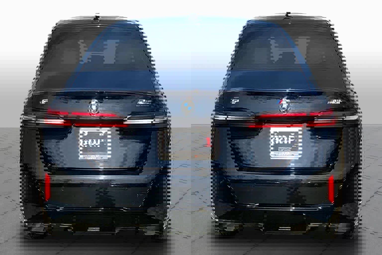 Used 2024 BMW i5 M60 w/ Premium Package AWD/4WD image 4