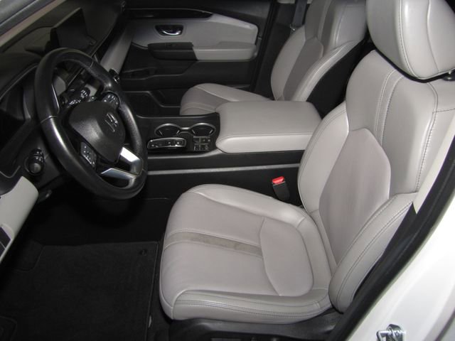 Certified 2024 Honda Pilot Touring image 9