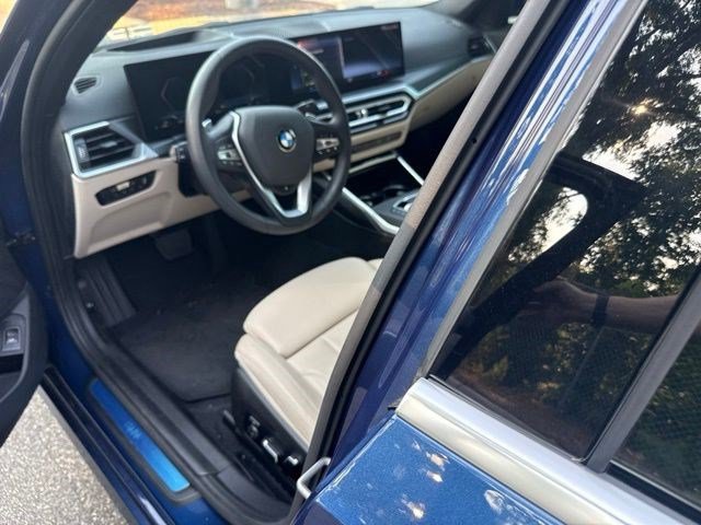 Used 2024 BMW 330i Sedan w/ Premium Package RWD image 8