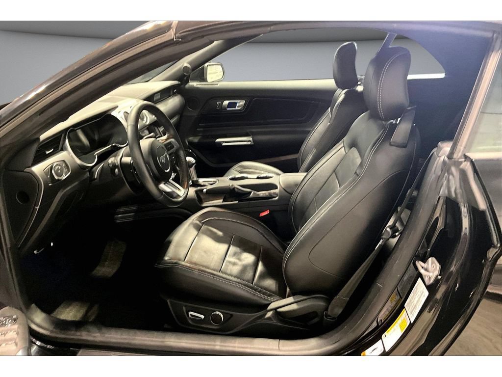 Used 2019 Ford Mustang GT Premium w/ Equipment Group 401A RWD image 27