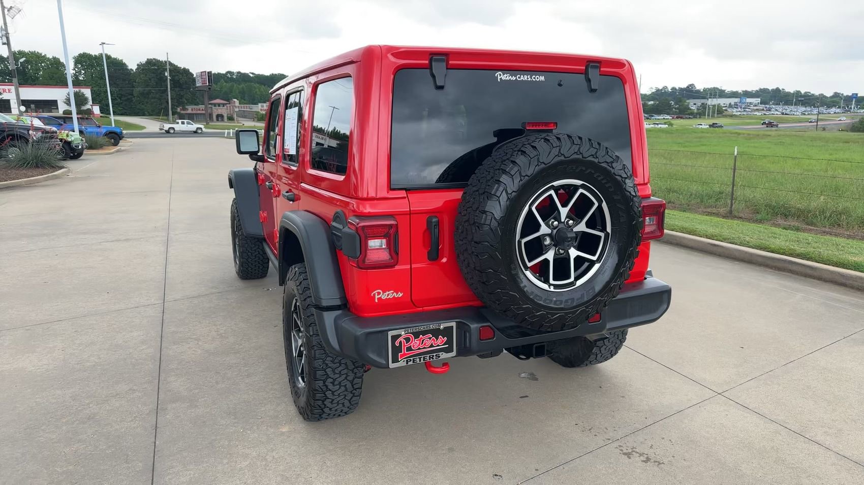 Used 2025 Jeep Wrangler Unlimited Rubicon AWD/4WD image 6
