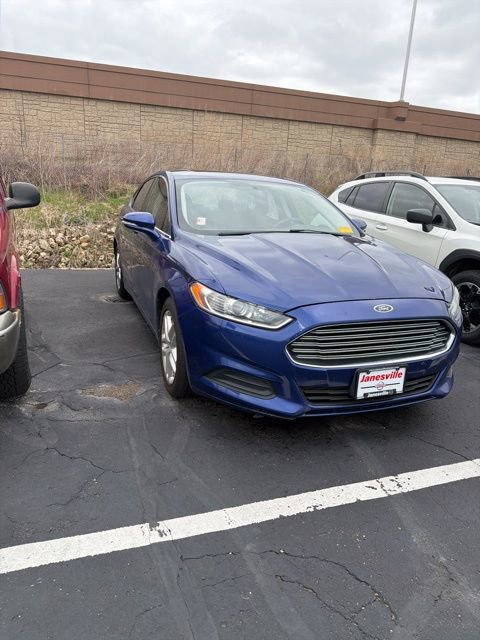 Used 2013 Ford Fusion SE FWD image 2