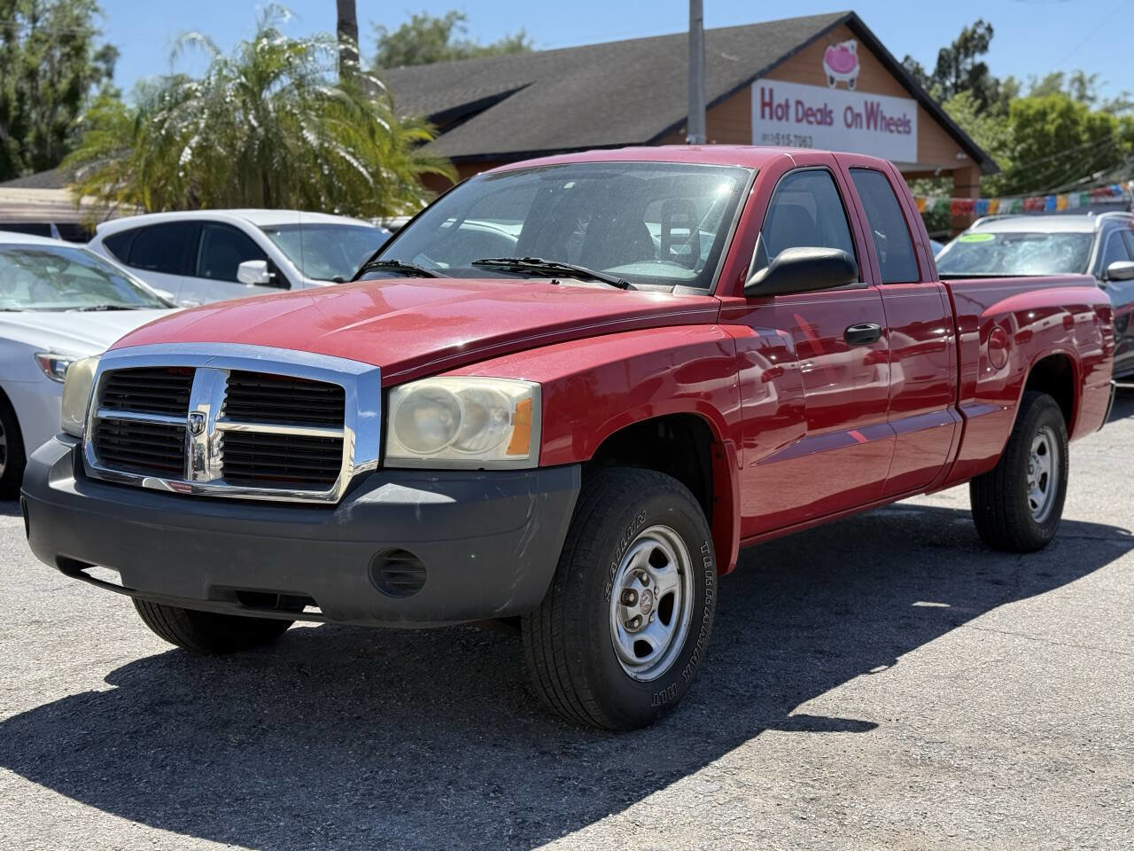 Used 2005 Dodge Dakota ST RWD image 2