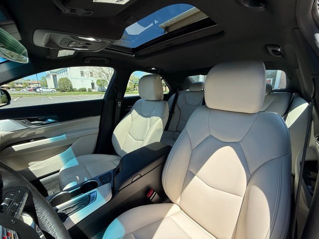 Used 2021 Cadillac CT4 Luxury w/ Sun And Sound Package AWD/4WD image 21