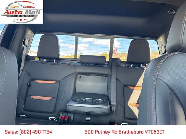 New 2026 GMC Sierra 1500 AT4 w/ AT4 Preferred Package AWD/4WD image 24