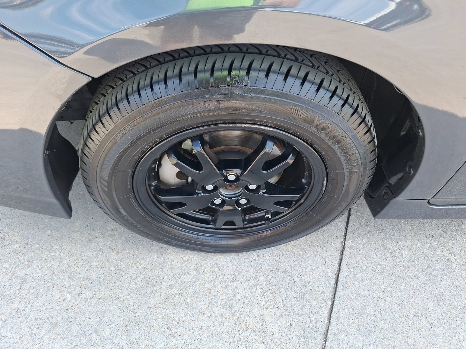 Used 2014 Toyota Prius Two FWD image 11