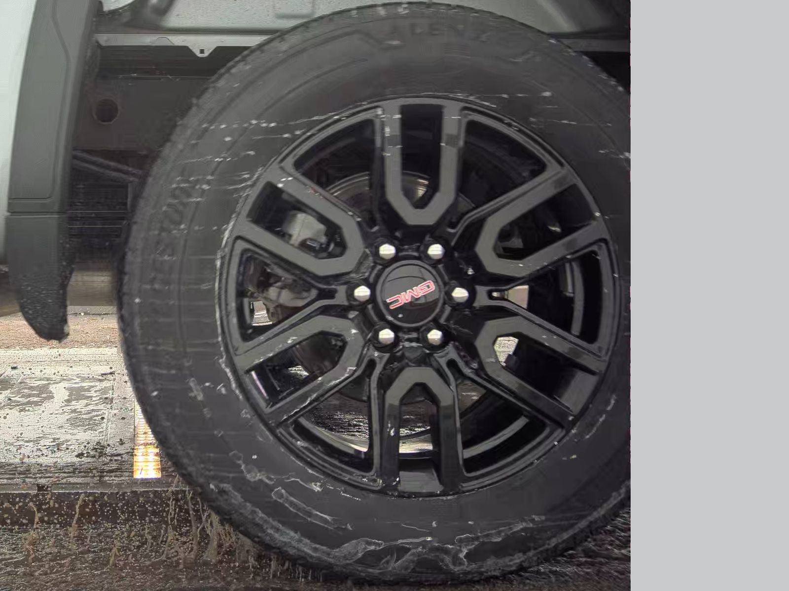 Used 2024 GMC Sierra 1500 Elevation image 11