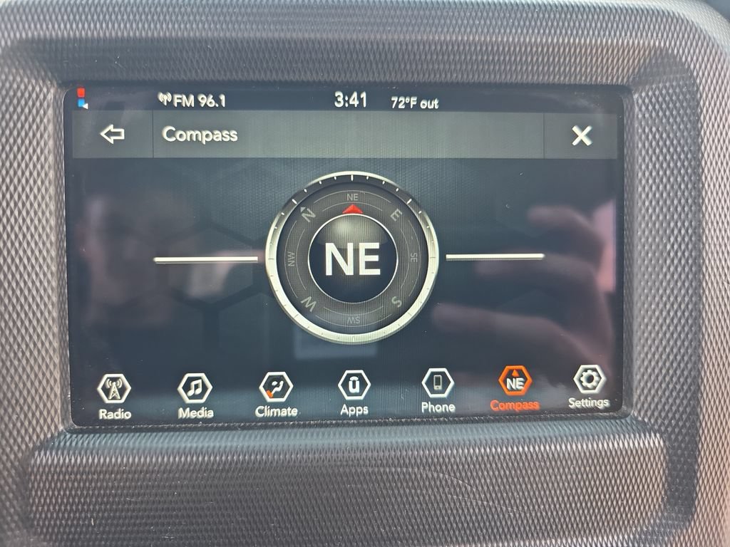 Used 2022 Jeep Wrangler Sport AWD/4WD image 23