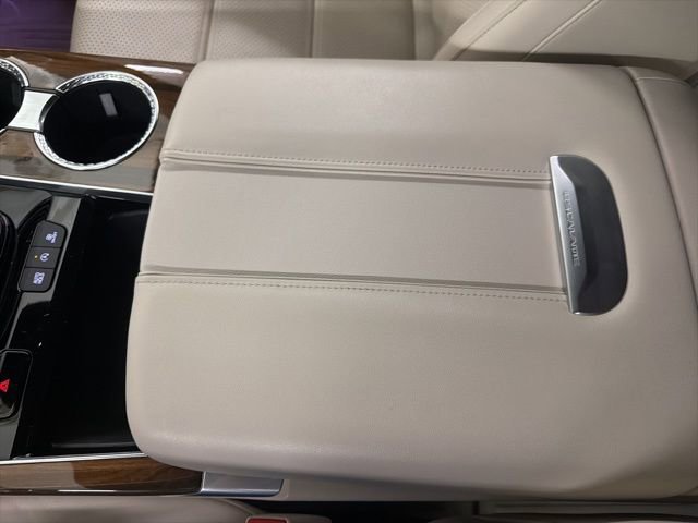 Used 2025 Cadillac Escalade Premium Luxury Platinum w/ LPO, Radiant Package RWD image 42