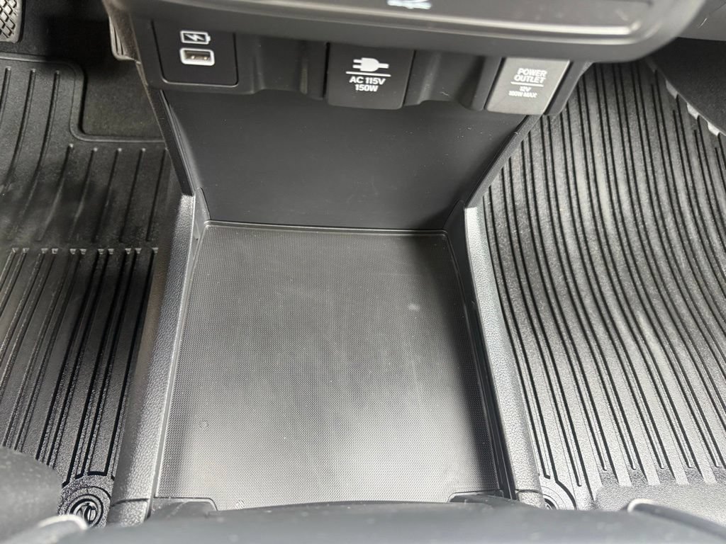 Used 2024 Honda Odyssey Elite image 25