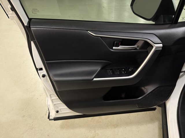 Used 2024 Toyota RAV4 XLE w/ Convenience Package FWD image 18
