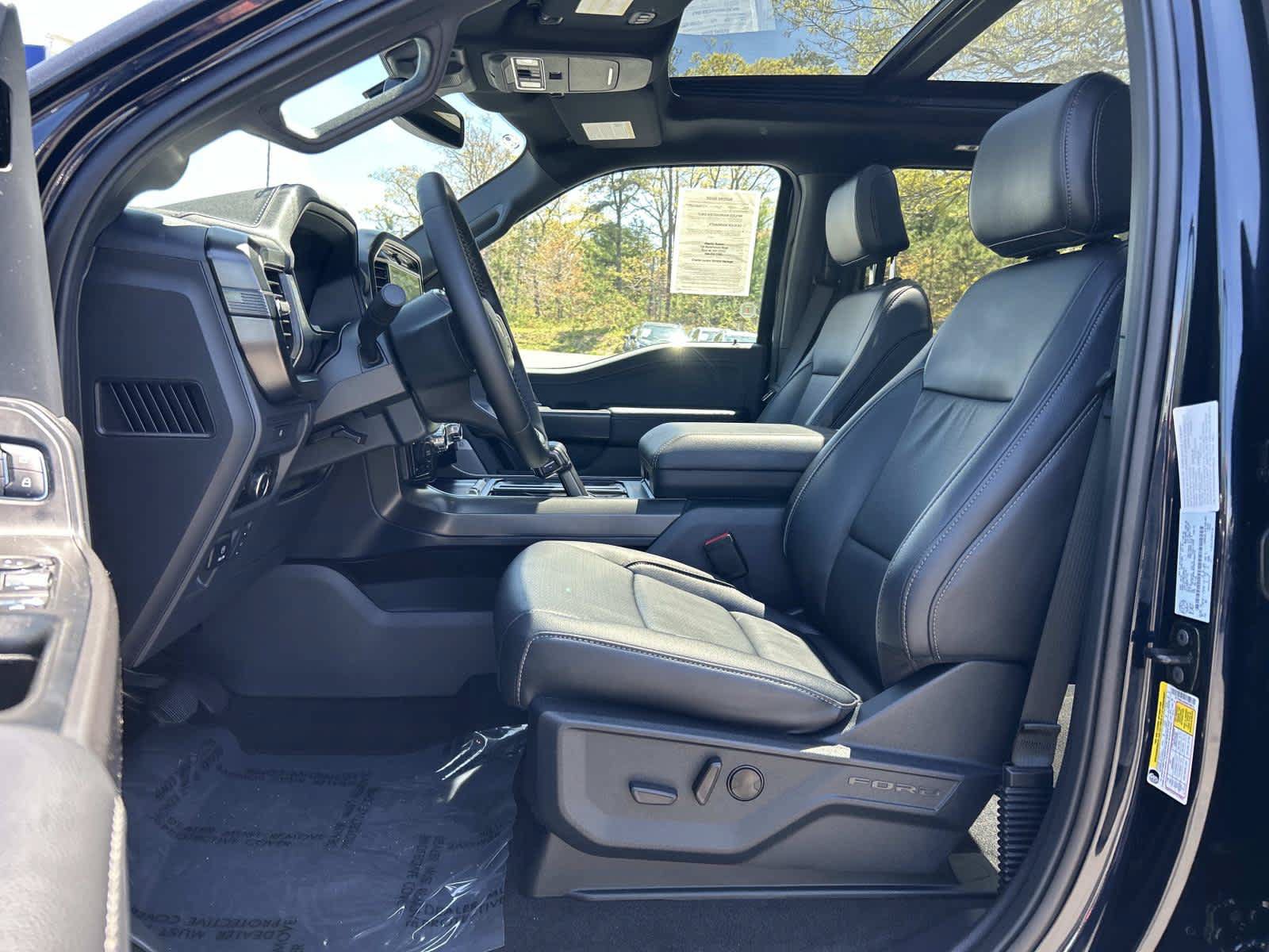 Used 2025 Ford F150 Lariat AWD/4WD image 17