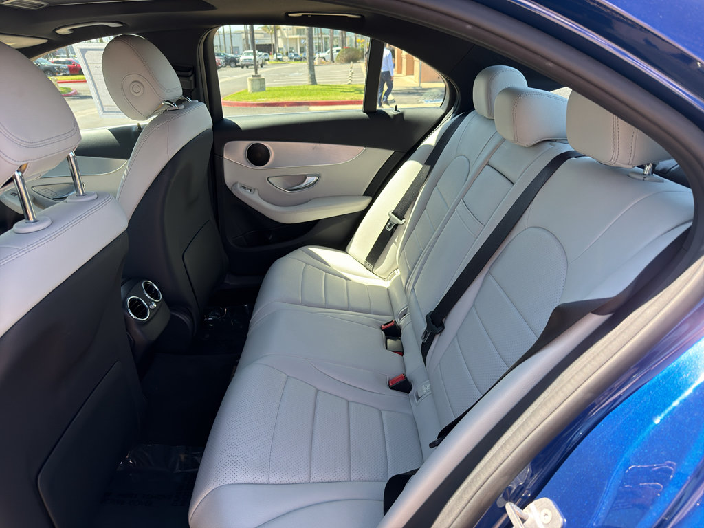 Used 2018 Mercedes-Benz C 300 Sedan image 9