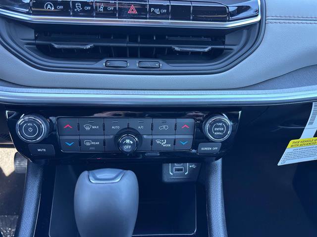 New 2026 Jeep Compass Limited image 13