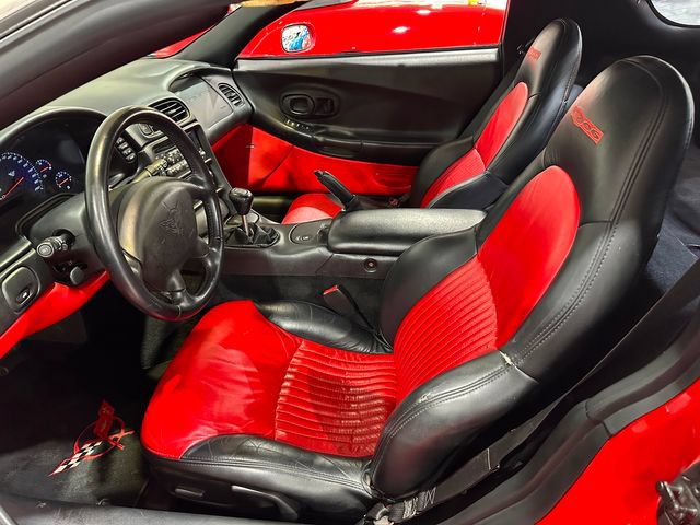 Used 2002 Chevrolet Corvette Z06 w/ Memory Pkg RWD image 12